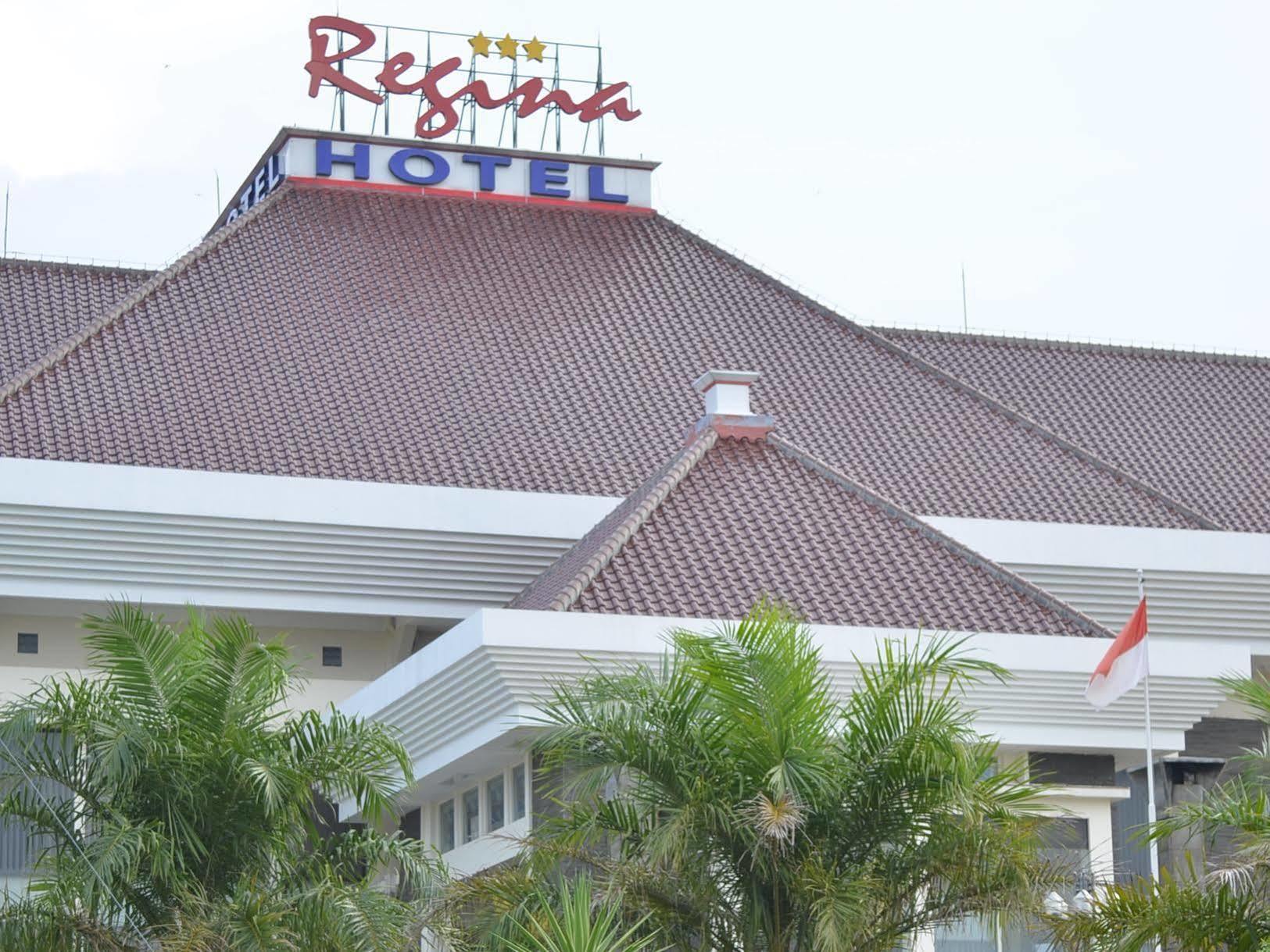 فندق Pemalangفي  فندق ريجينا بيمالانج المظهر الخارجي الصورة
